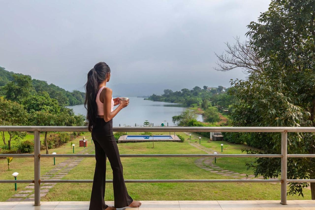 Stayvista'S Shivom Villa 2 - A Serene Escape With Views Of The Valley And Lake Lonavala Exterior foto